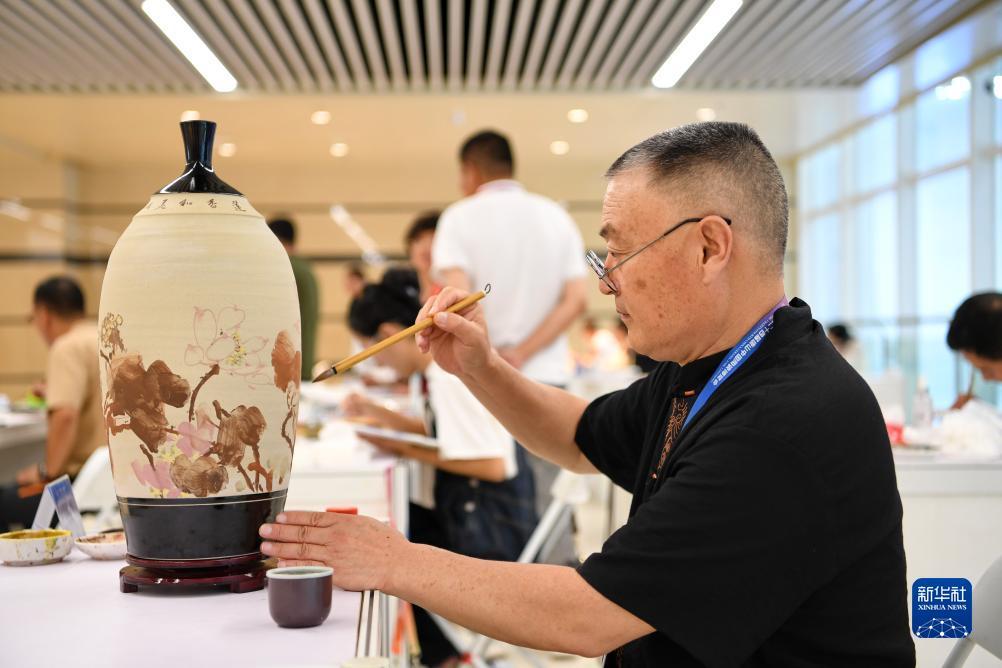 辉煌电子娱乐
